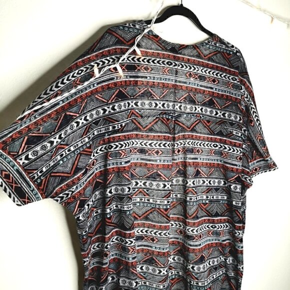 EUC Torrid Women's 1X Geo Print Hacci Knit Dolman Boho Cardigan Lightweight Top - Picture 8 of 13